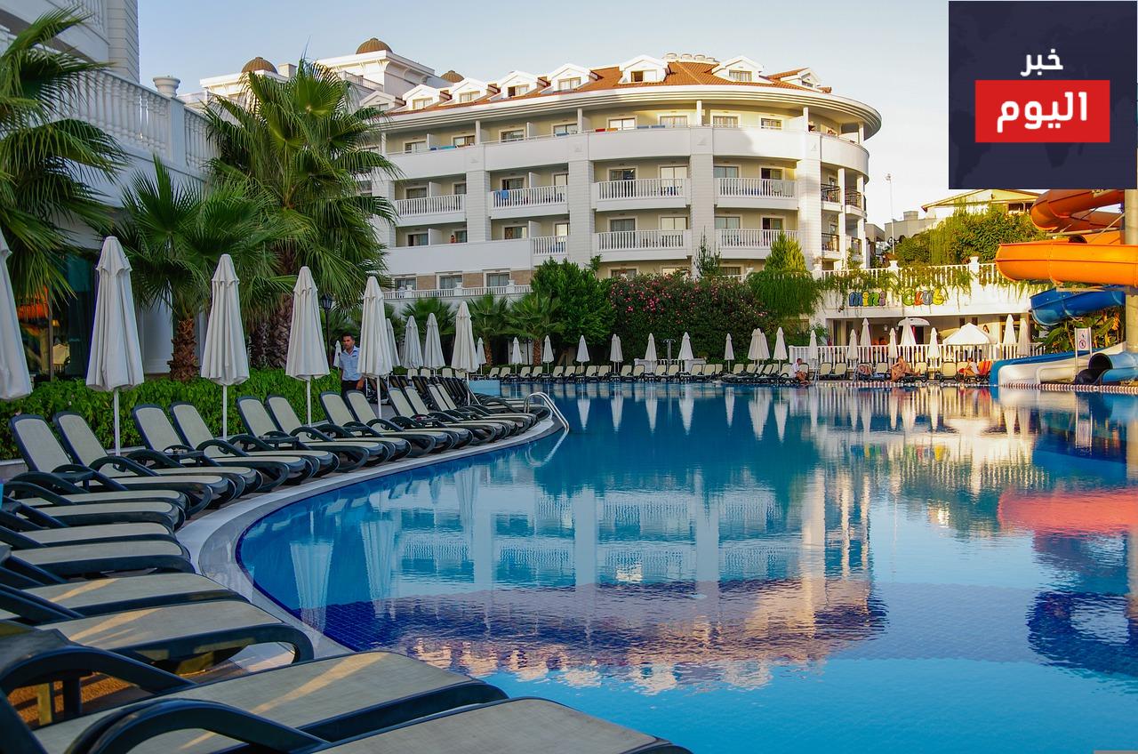 holiday, swimming pool, hotel-1345780.jpg
