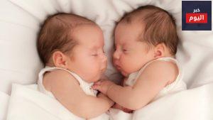روتين نوم التوأم - Multiple babies and sleep