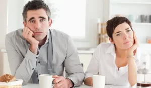 أسباب وحلول الجفاف العاطفي بين الأزواج
