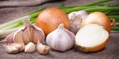 اهم الاطعمة المسببة لرائحة النفس الكريهة