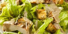 سلطة الدجاج والخس