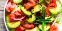 طريقة عمل سلطة الافوكادو والطماطم