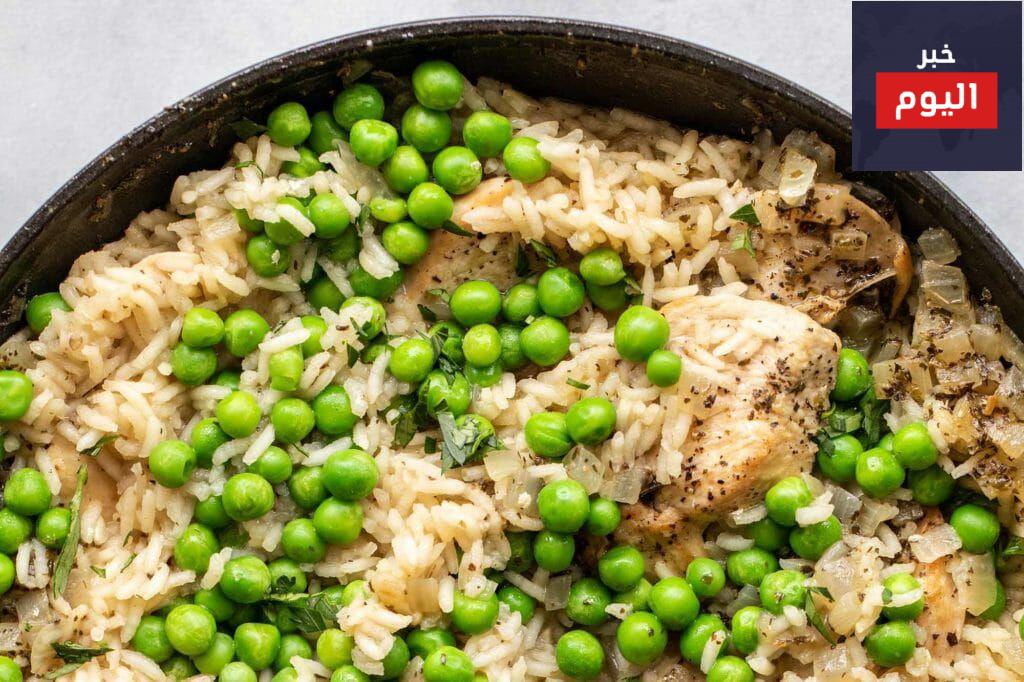 طريقة عمل أرز بالبسلة والدجاج