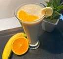 طريقة عمل سموثي البرتقال مع الموز والزبادي