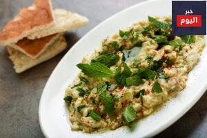 طريقة عمل سلطة الباذنجان بالزبادي والخبز