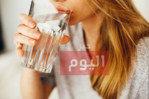 طريقة شرب الماء الصحيحة