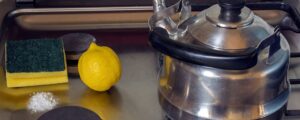 طريقة تنظيف الستانلس بملح الليمون