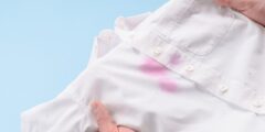كيفية إزالة بقع العصير من الملابس البيضاء