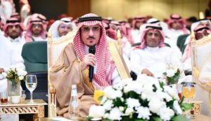 وزير الصناعة يزور جامعة الباحة ويعقد جلسة حوارية مع طلبة الجامعة