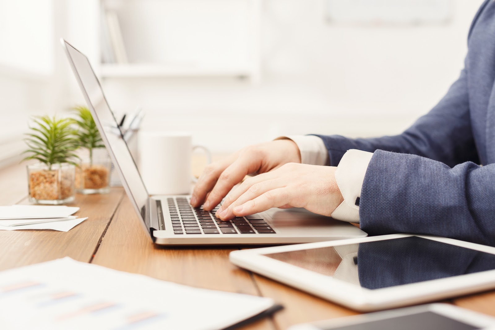 كيف يتم توثيق الفواتير الإلكترونية عند المراجعة الضريبية؟