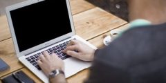 كيف يتم التعامل مع الفواتير الواردة إلكترونيًا؟