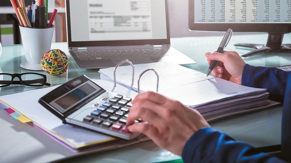 هل يمكن استخدام أي برنامج محاسبة للفاتورة الإلكترونية؟