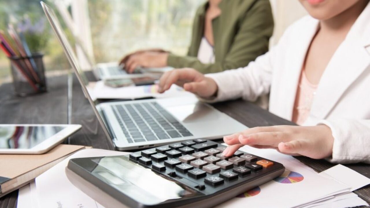 كيف يتم التعامل مع الفواتير الإلكترونية للمشتريات الخارجية؟