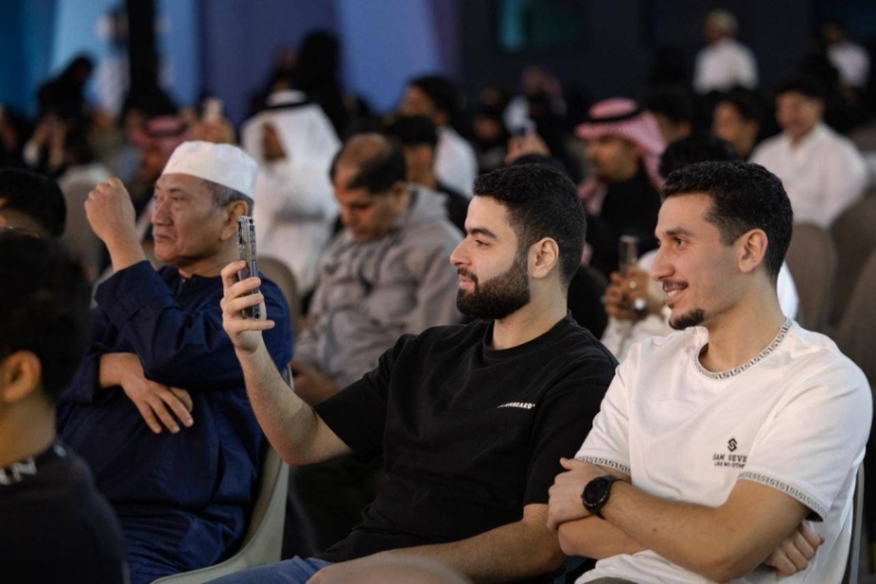 أمسية شعرية وطنية ضمن فعاليات "كتاب جدة" 3 أمسية شعرية وطنية ضمن فعاليات "كتاب جدة"