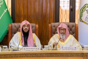 المفتي العام: المملكة عزيزة شامخة قوية بالله ثم بسواعد أبنائها
