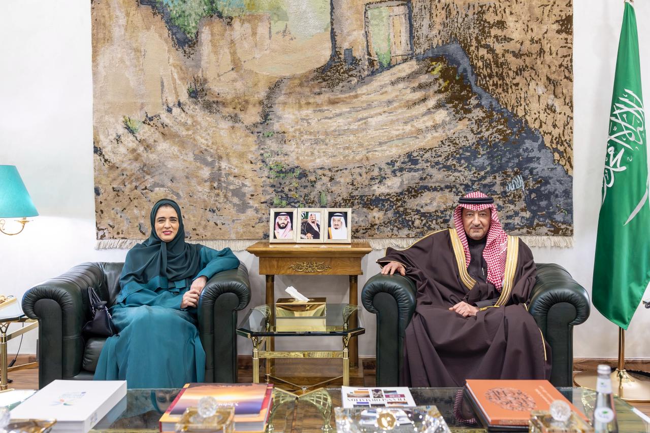 الخريجي يستقبل وكيل وزارة الخارجية الأمريكية للنمو الاقتصادي والطاقة والبيئة