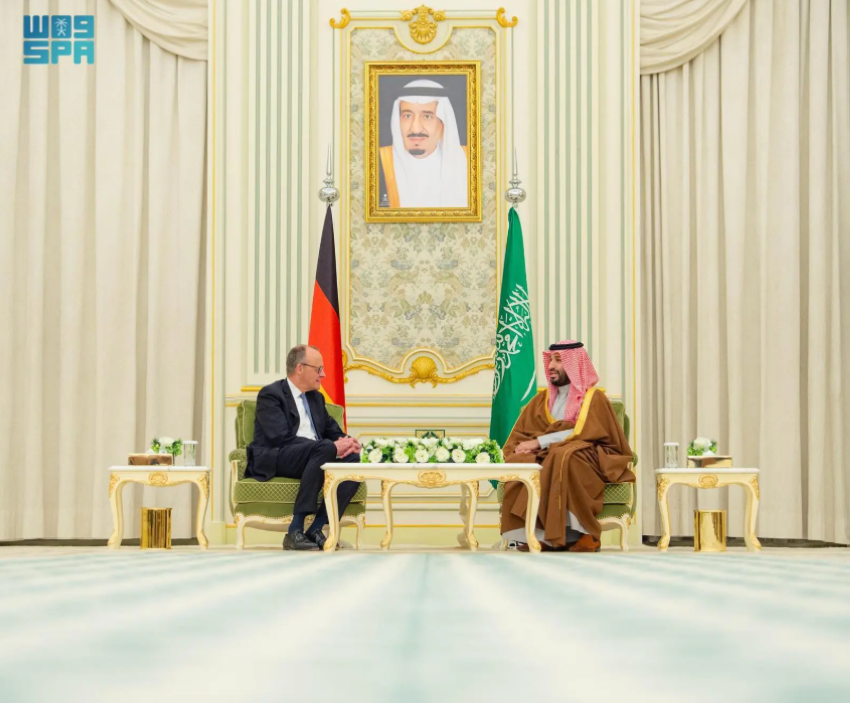 ولي العهد يستقبل المستشار الاتحادي لجمهورية ألمانيا ويعقدان جلسة مباحثات رسمية