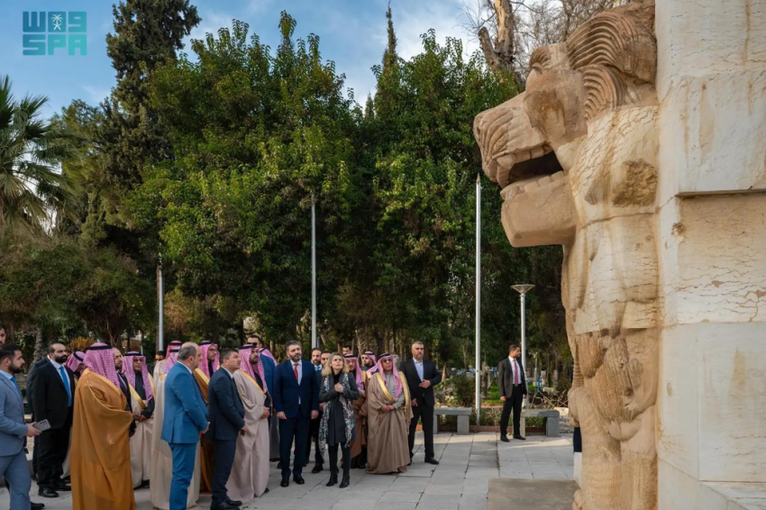 وزير الثقافة ونظيره السوري يزوران المتحف الوطني بدمشق