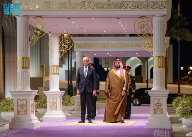 ولي العهد يستقبل المستشار الاتحادي لجمهورية ألمانيا ويعقدان جلسة مباحثات رسمية